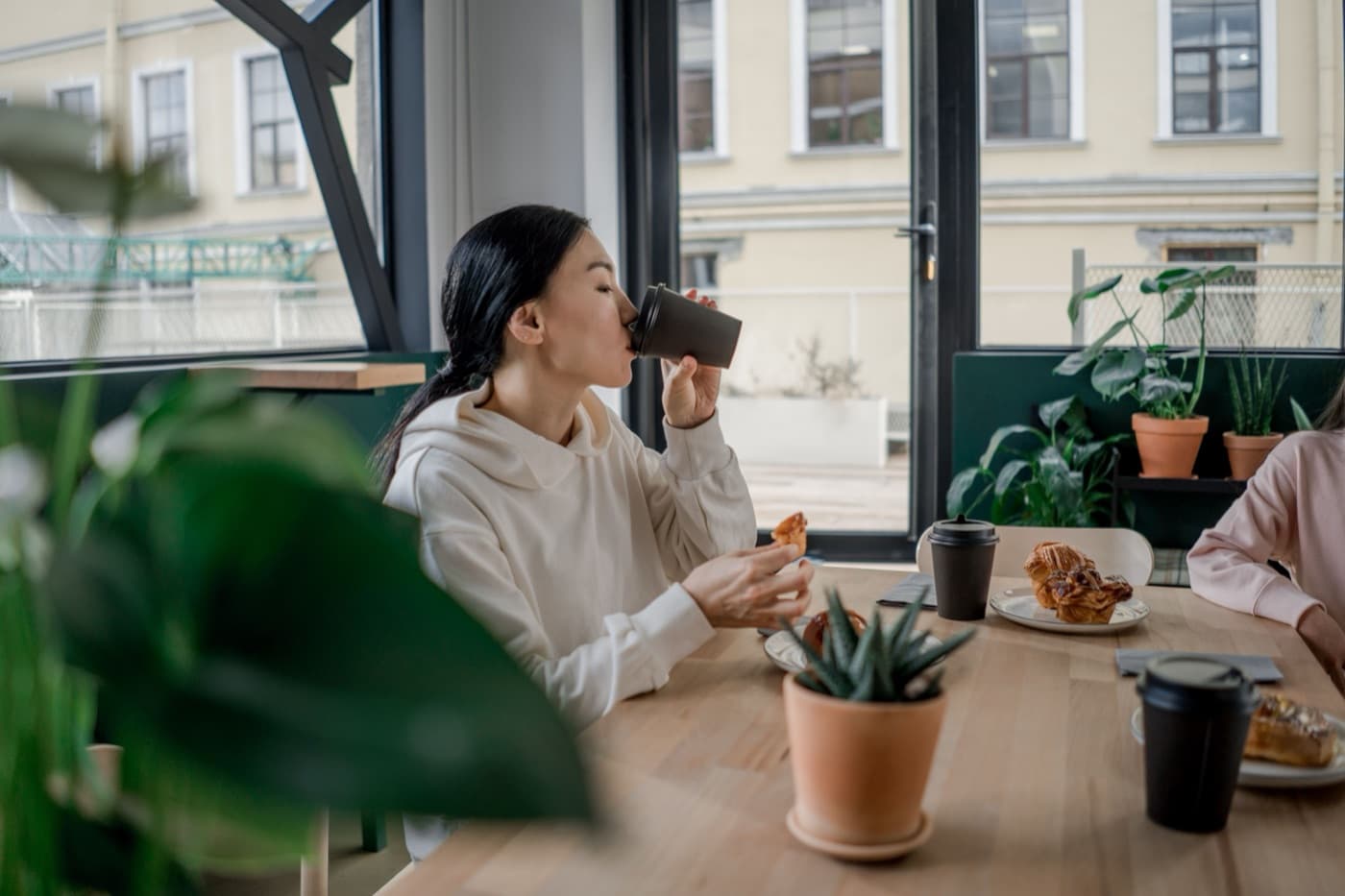 On Coffee, Temperature, and the Art of Waiting
